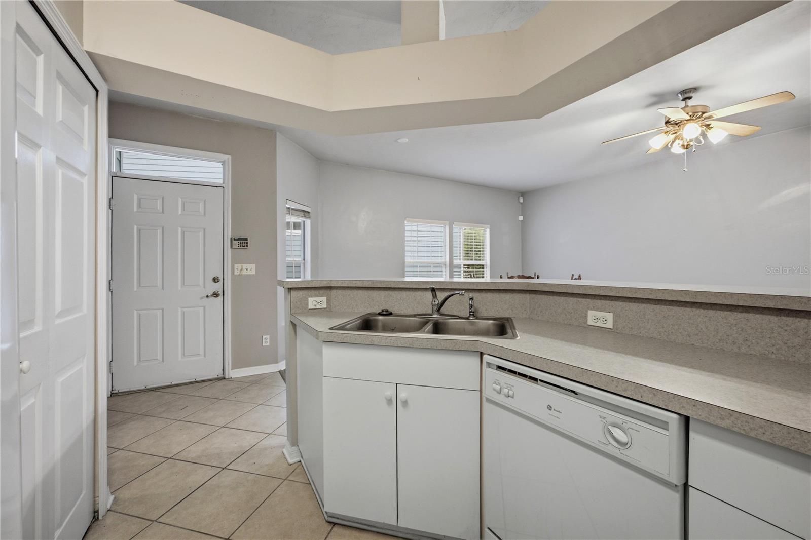 4945 NW 1ST PL