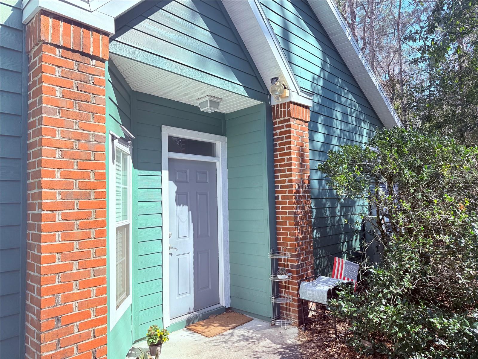 4945 NW 1ST PL