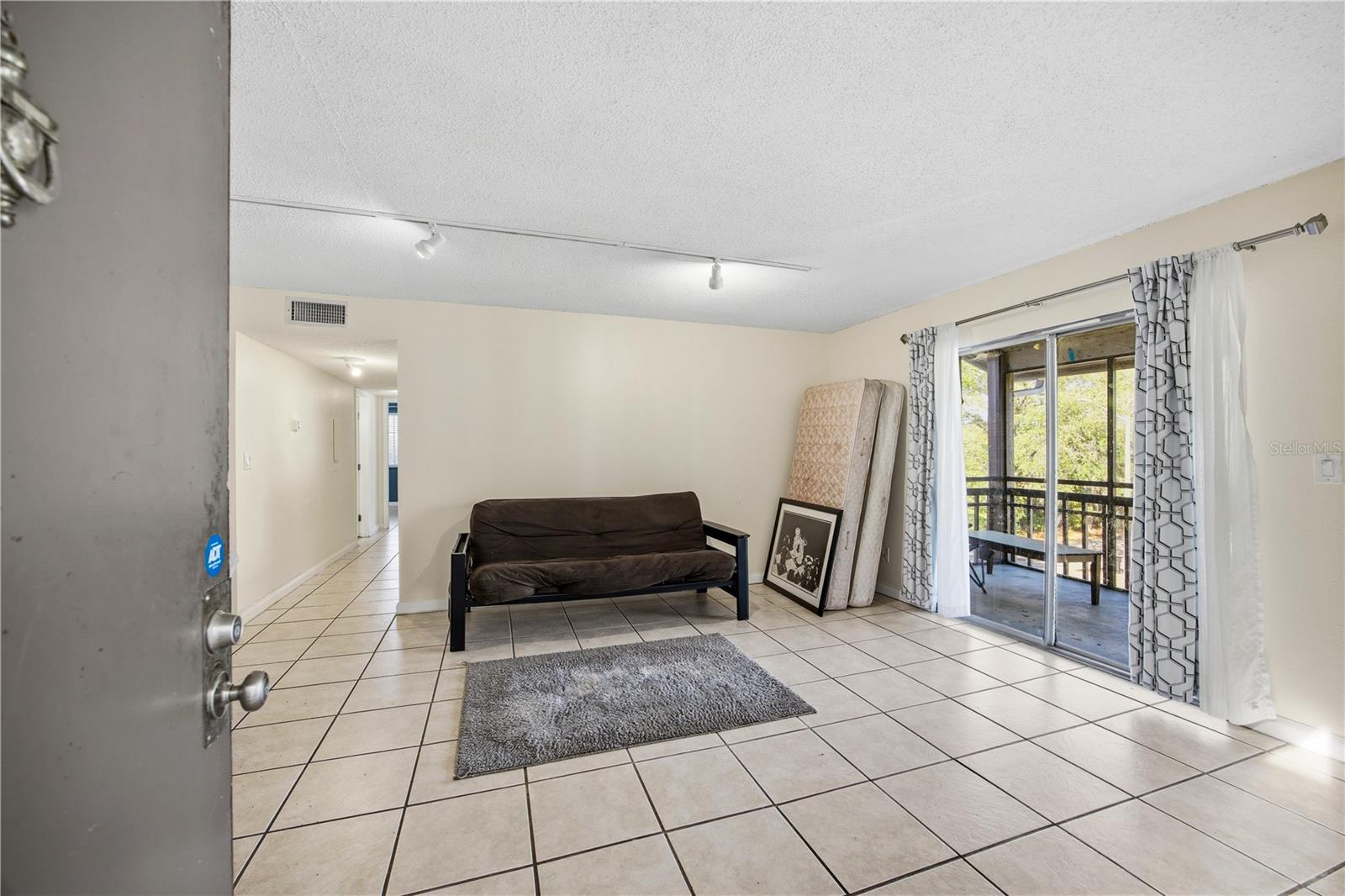 6519 W NEWBERRY RD #109