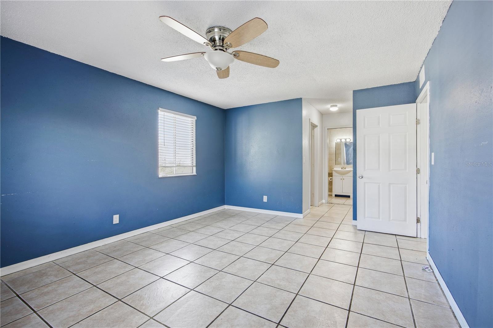 6519 W NEWBERRY RD #109