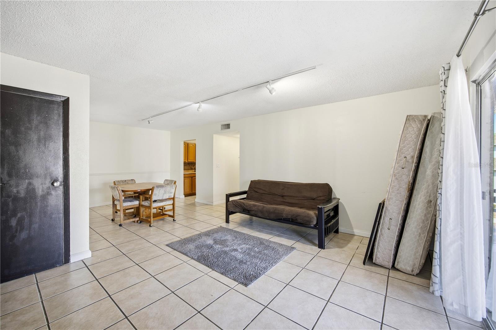 6519 W NEWBERRY RD #109