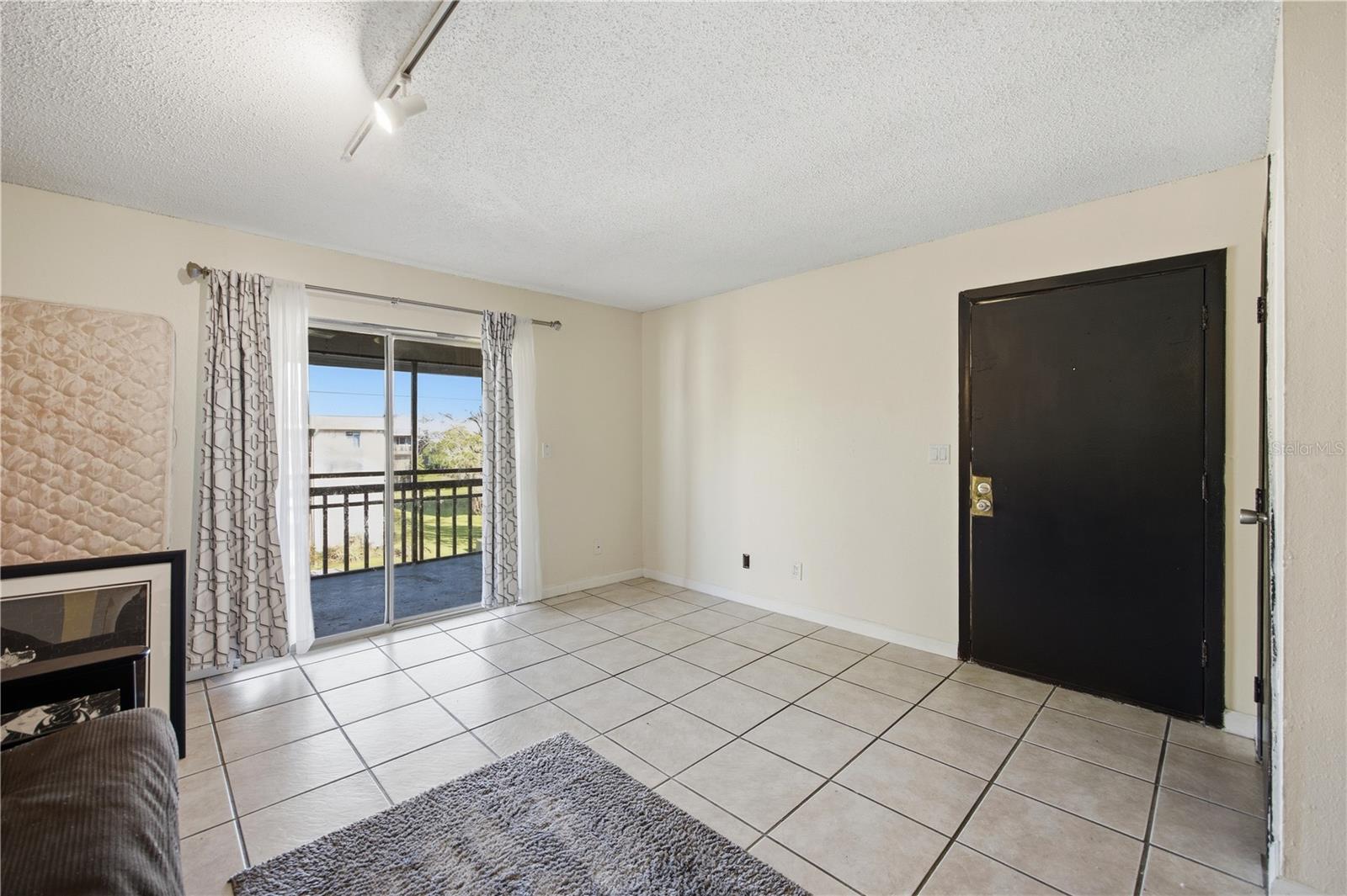 6519 W NEWBERRY RD #109