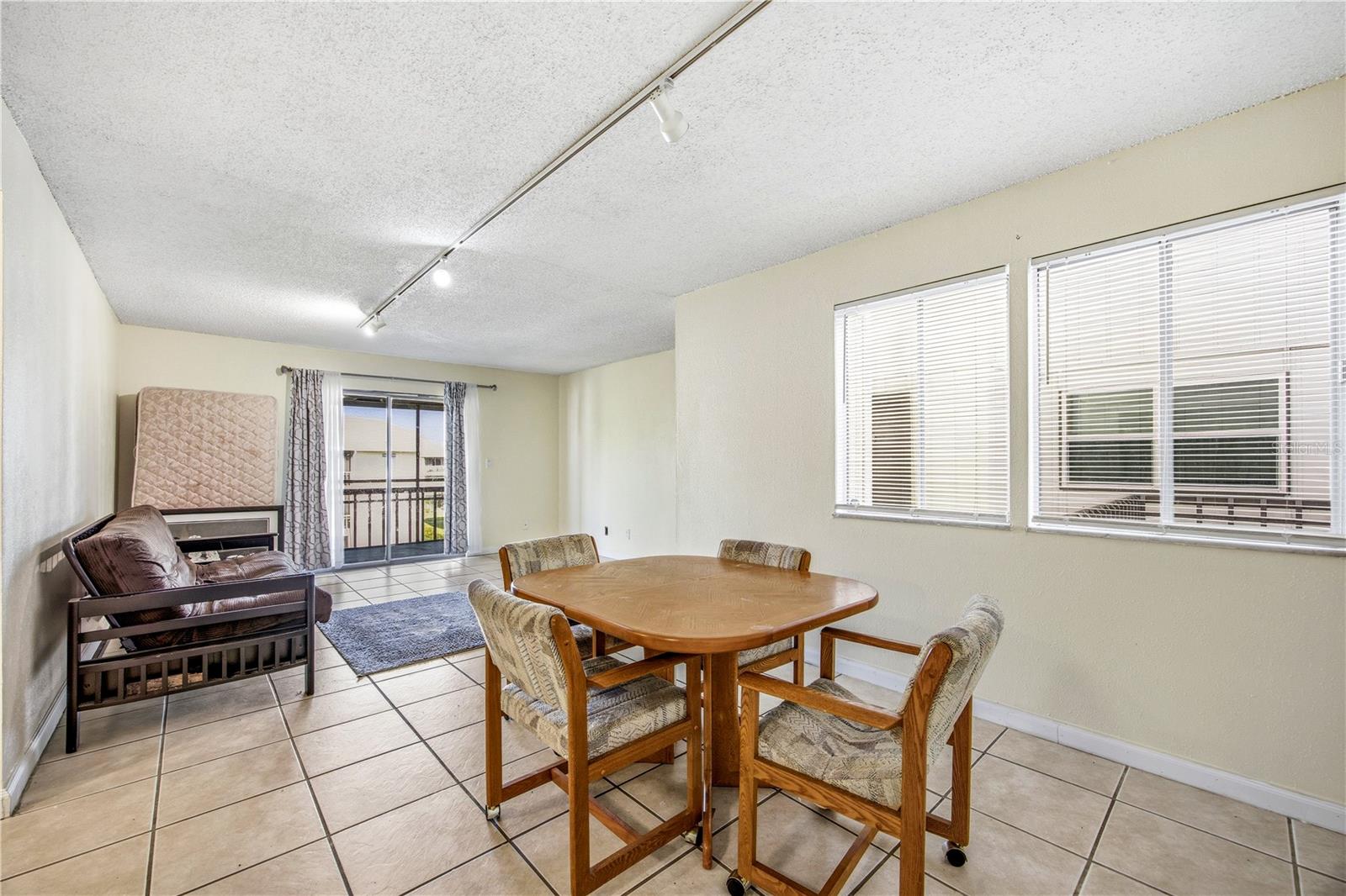 6519 W NEWBERRY RD #109