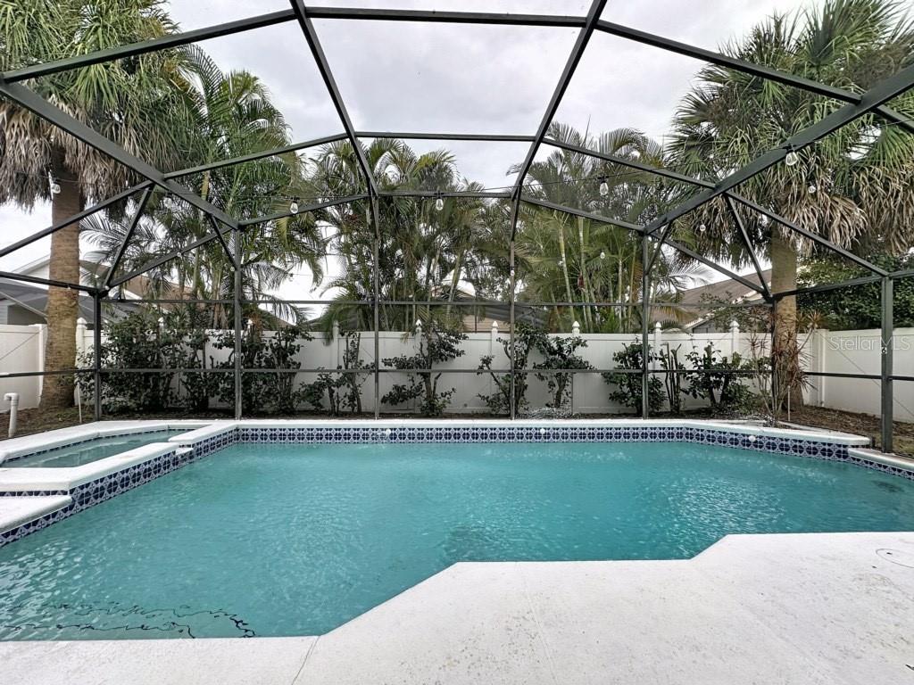 2615 SUMMER CREEK DR