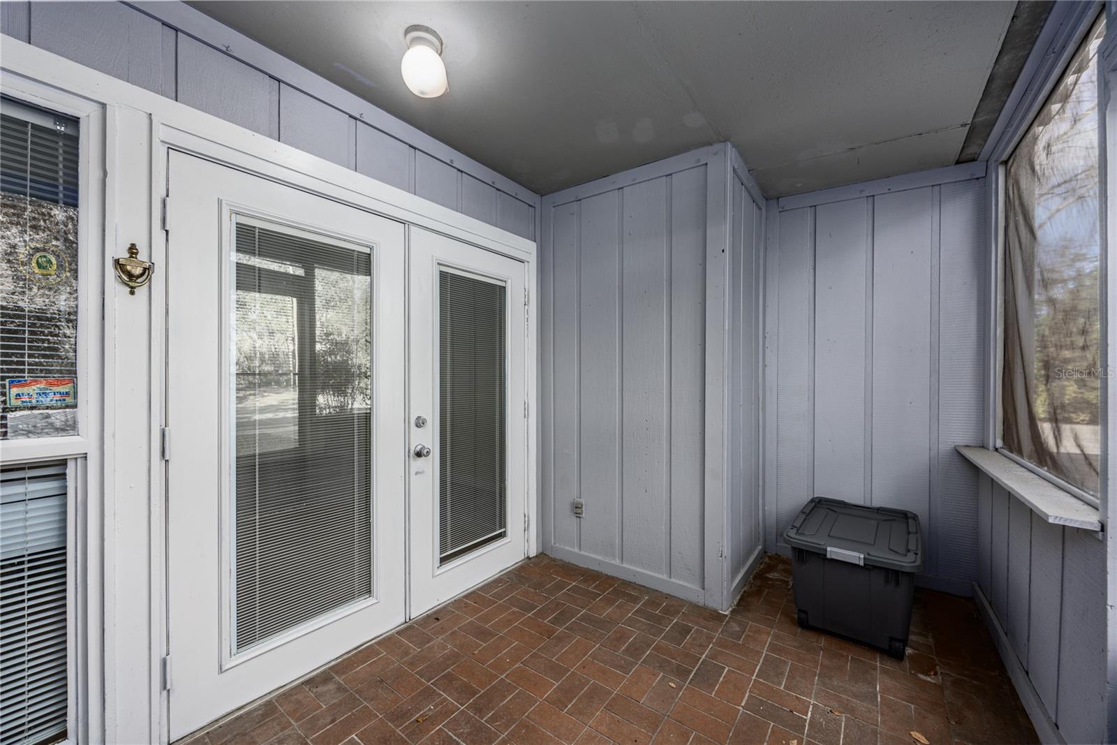 6519 W NEWBERRY #1004