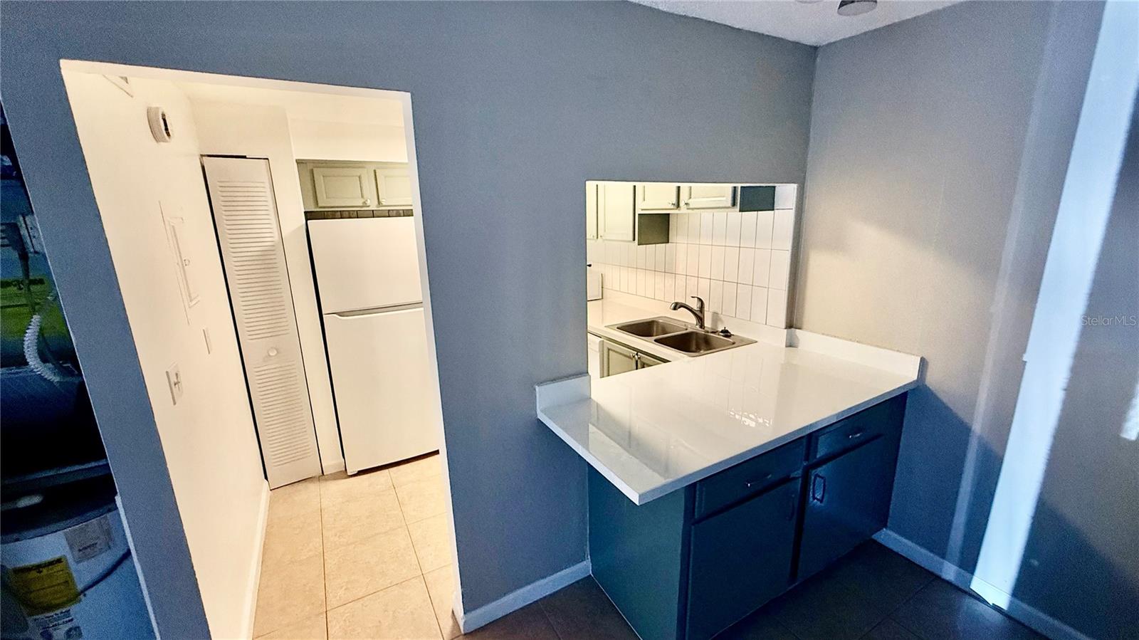 6519 W NEWBERRY #1004