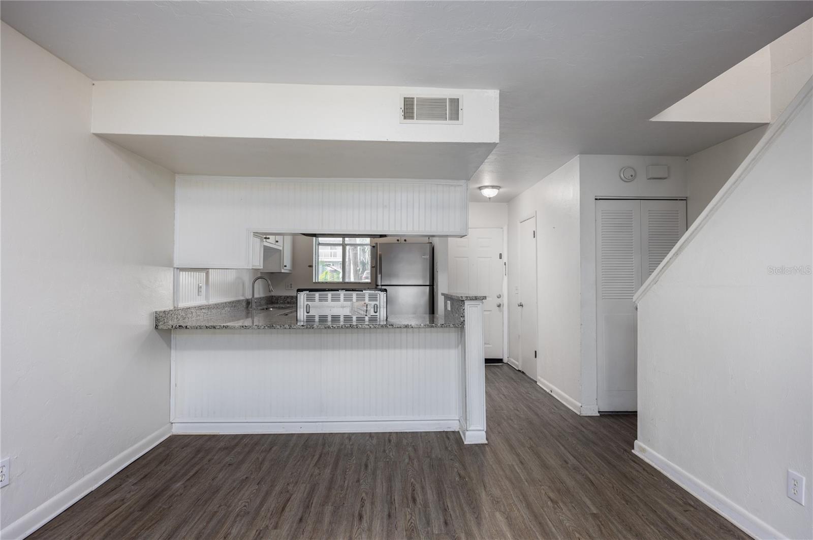 4411 SW 34TH ST #908