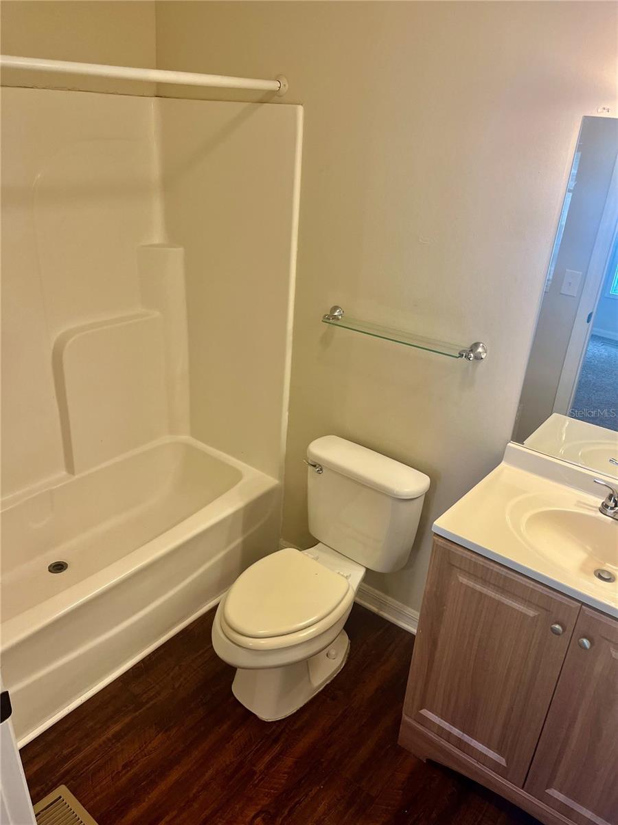 2905 SW ARCHER RD #T4028