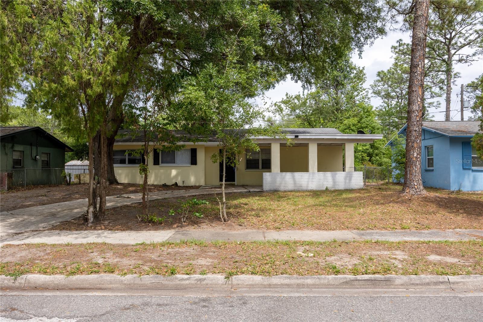 1135 NE 24TH TER