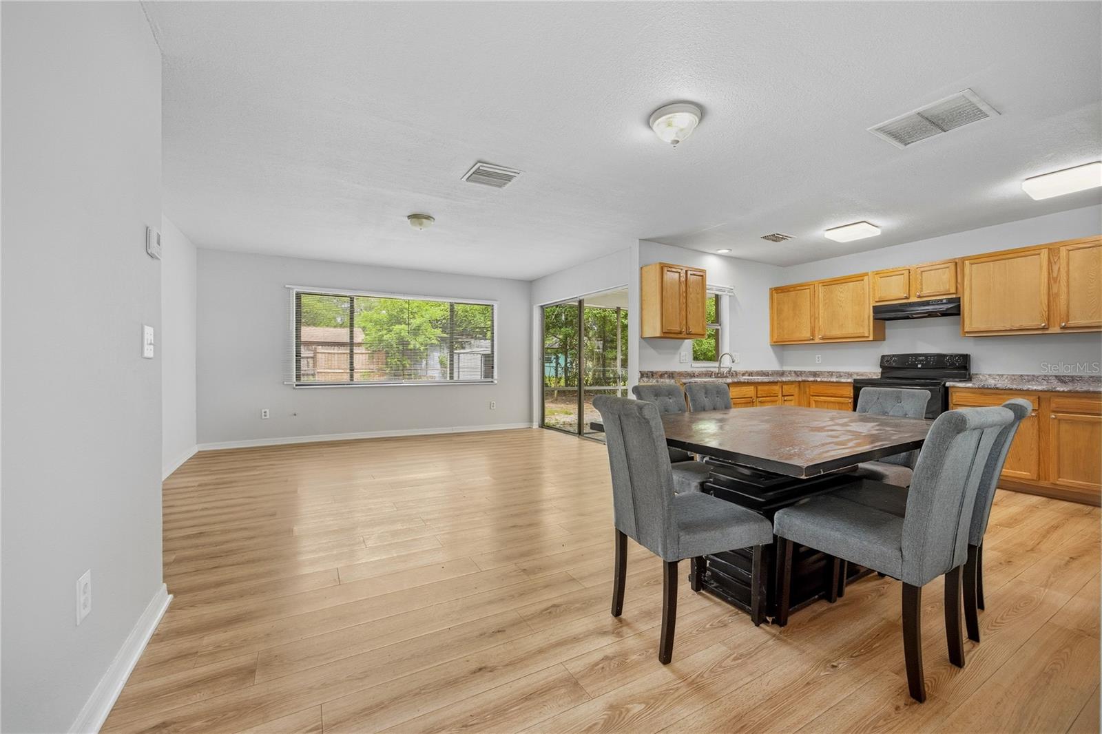 1135 NE 24TH TER