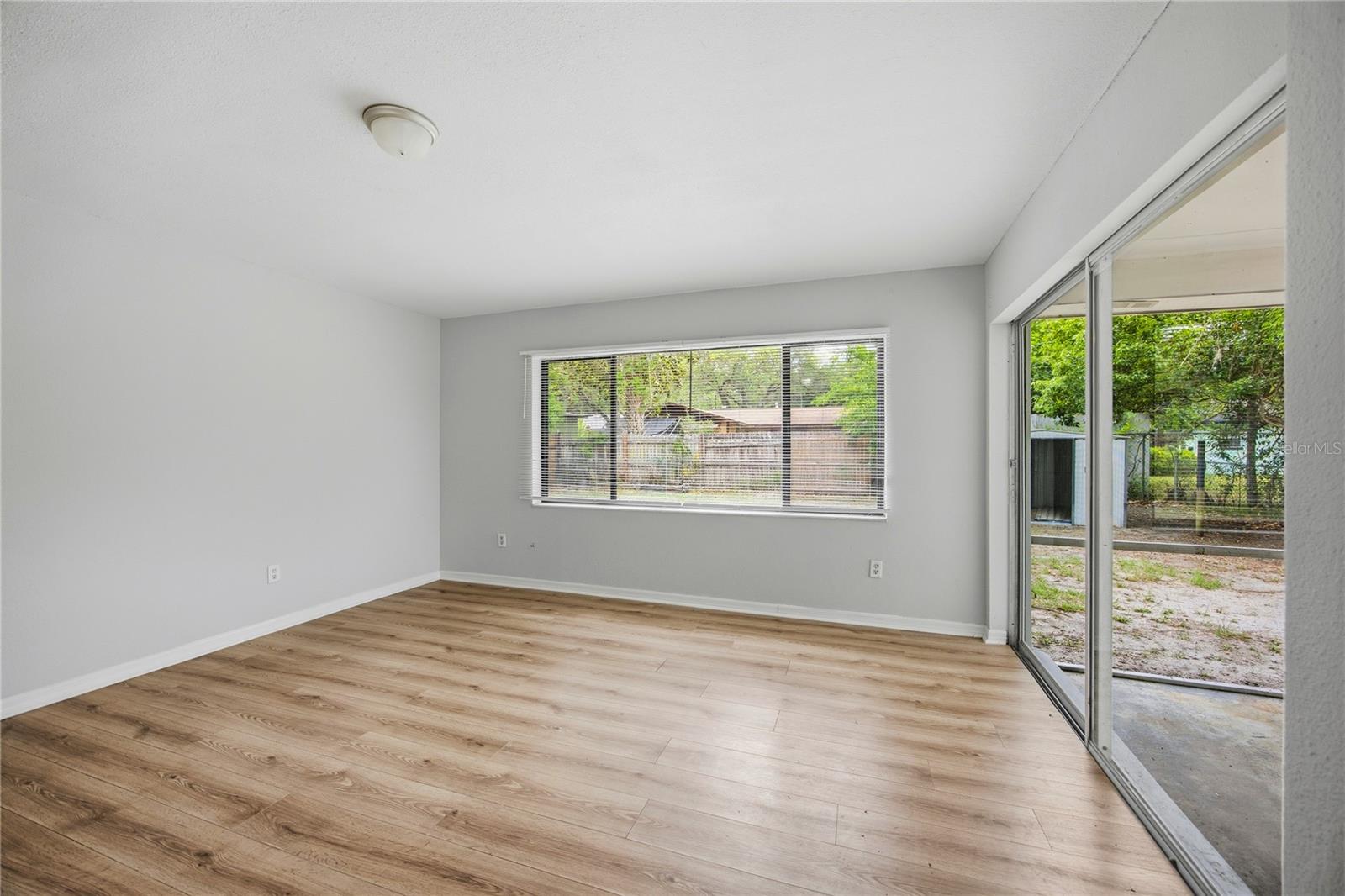 1135 NE 24TH TER