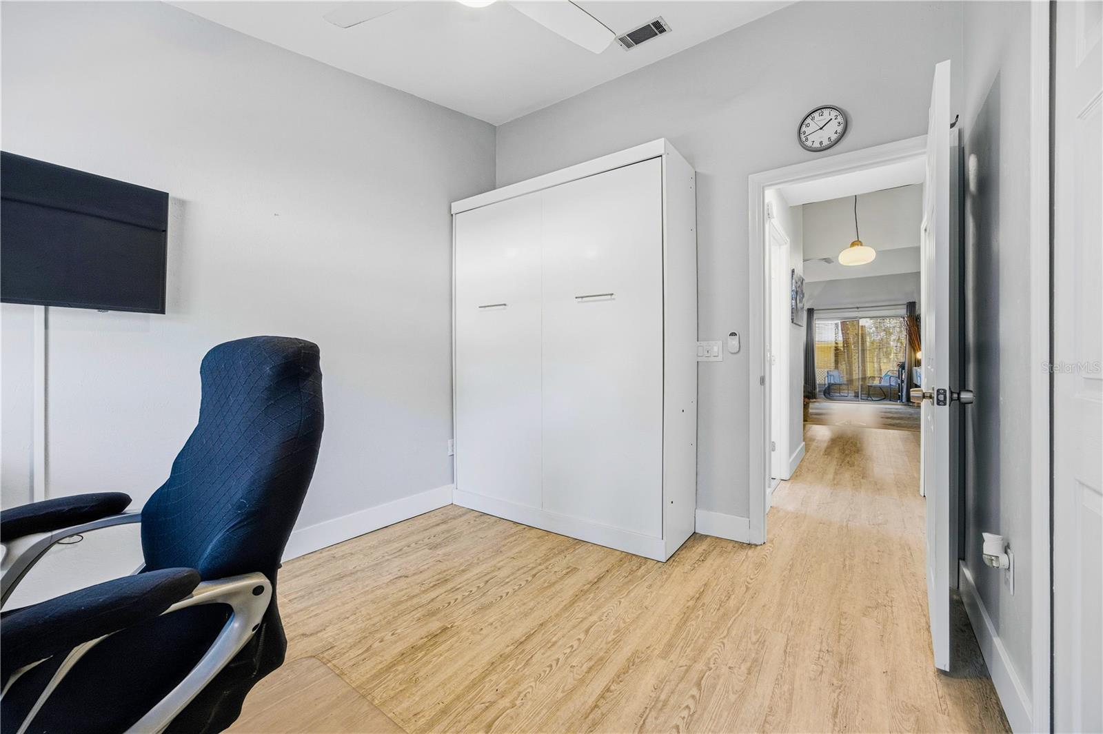 419 NW 50TH BLVD #805