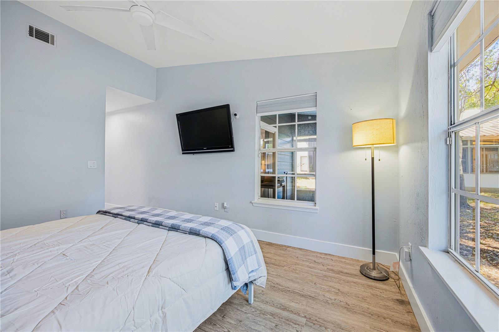 419 NW 50TH BLVD #805