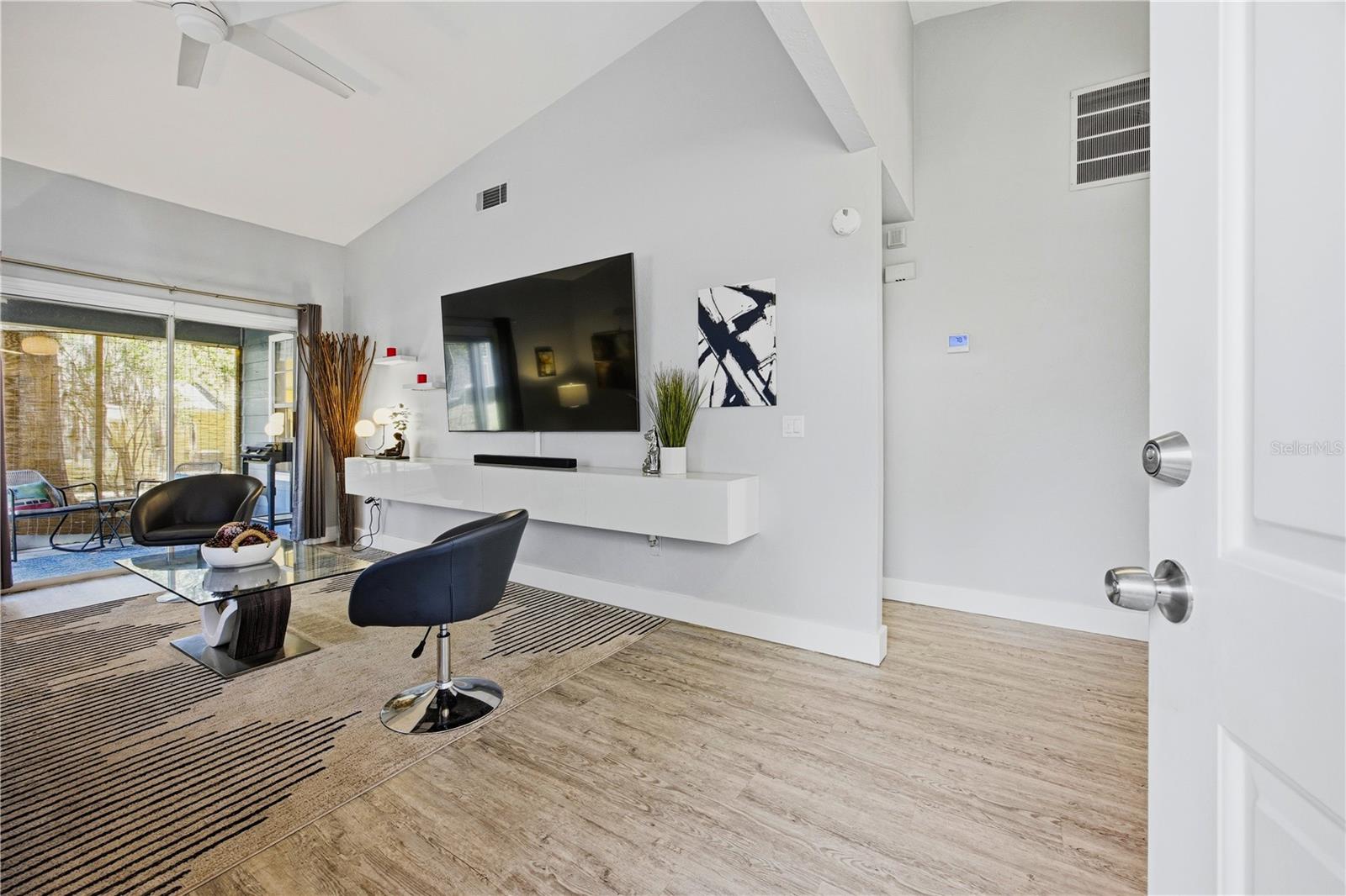 419 NW 50TH BLVD #805