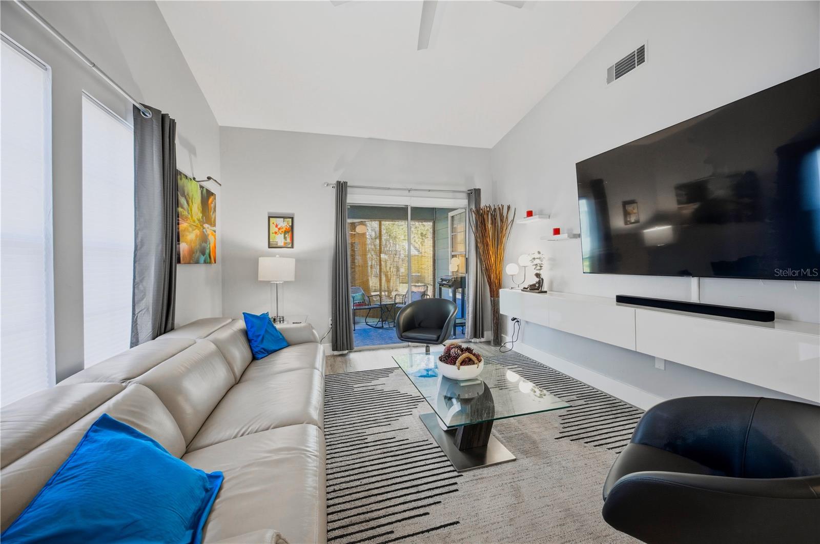 419 NW 50TH BLVD #805