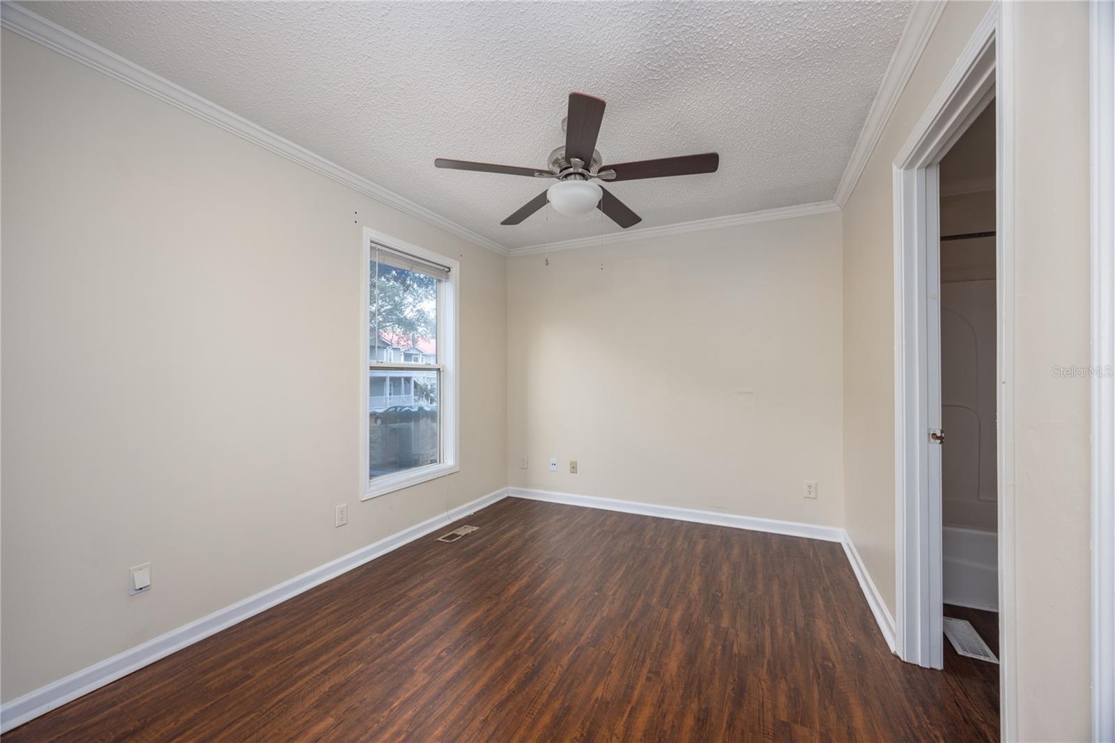 2905 SW ARCHER RD #S4024