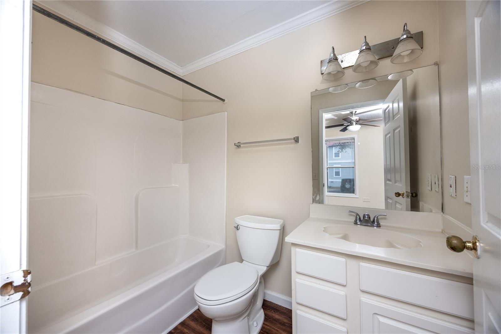 2905 SW ARCHER RD #S4024