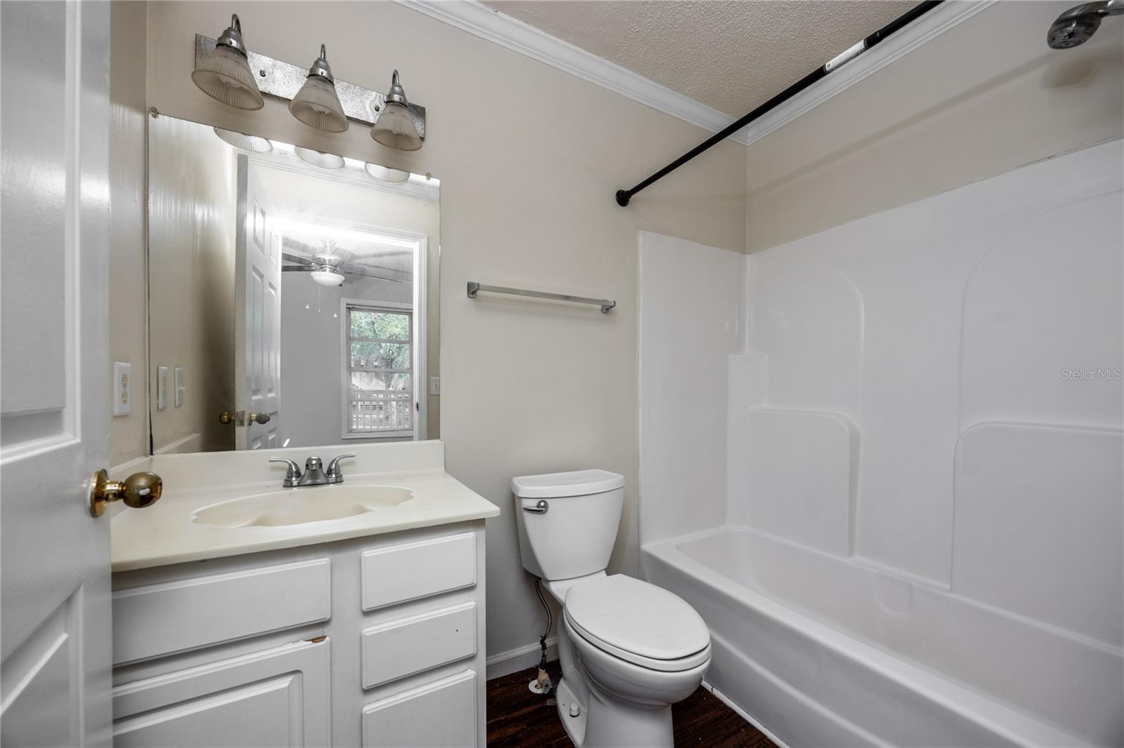 2905 SW ARCHER RD #S4024