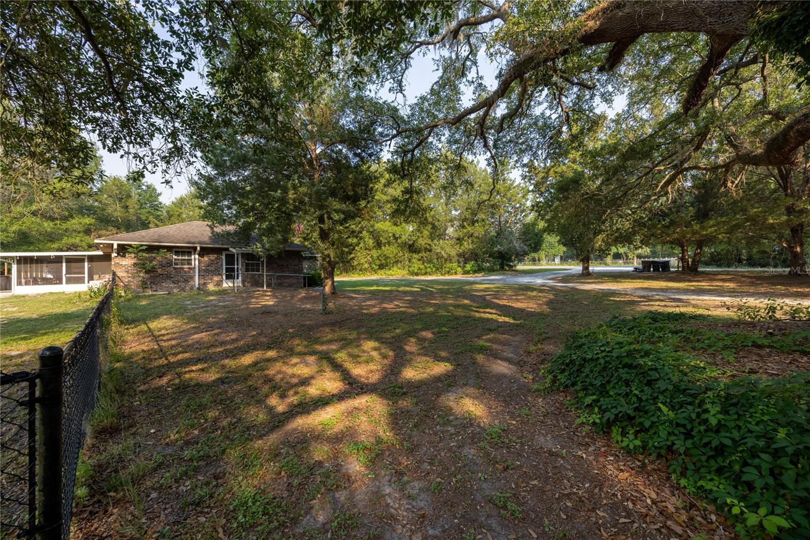 111 SW PRAIRIE ST