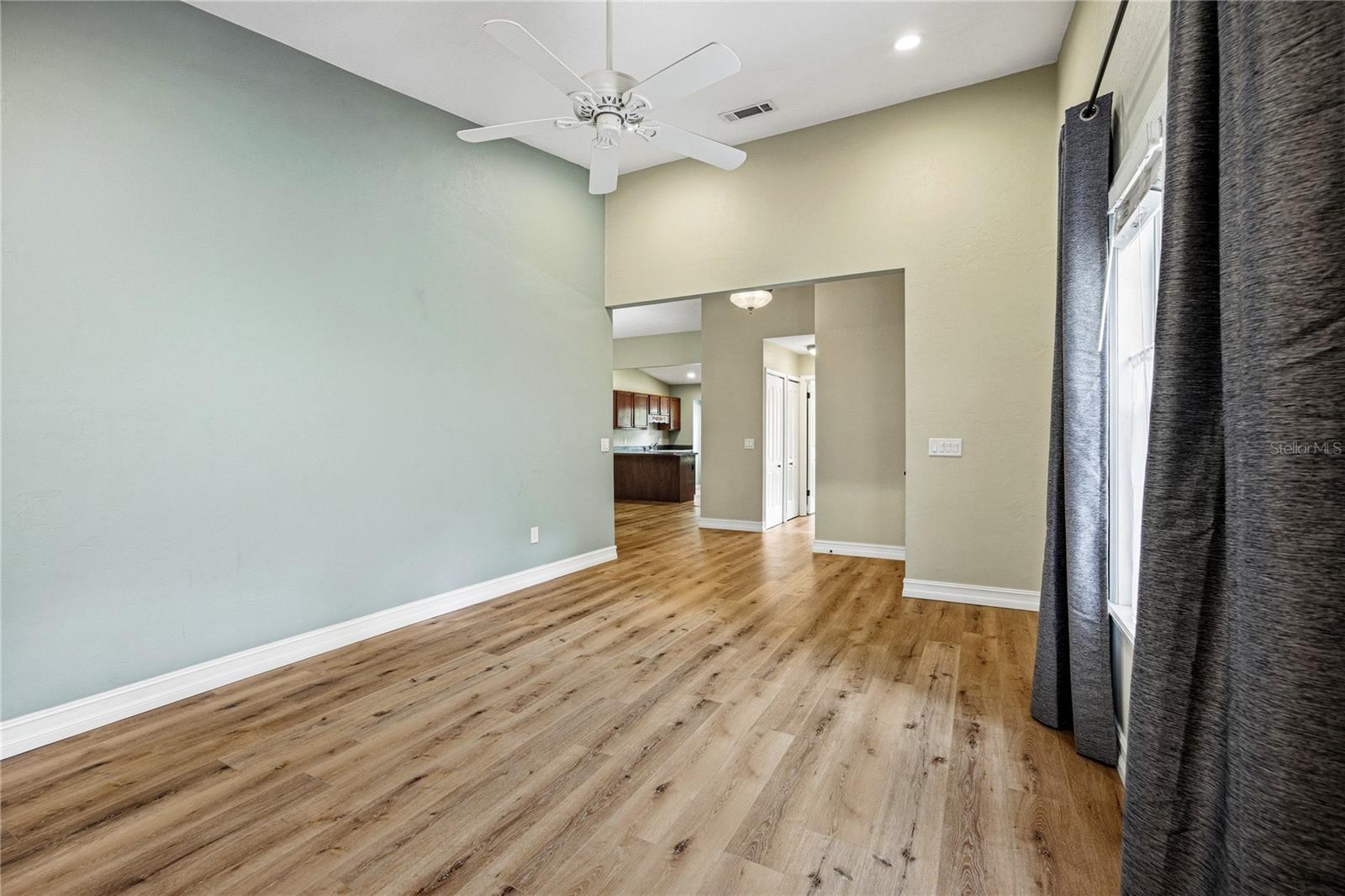 430 NW 48TH BLVD