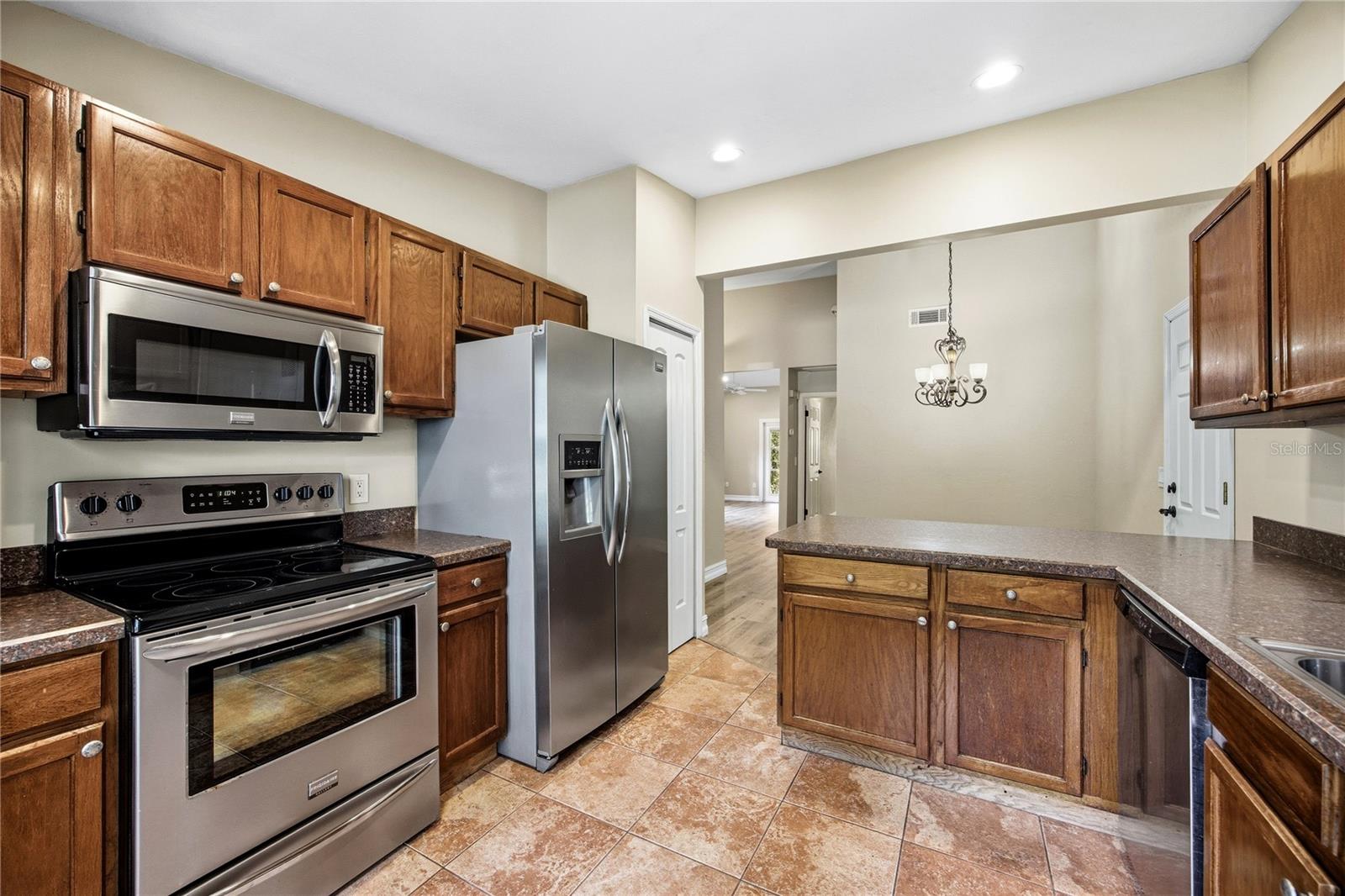 430 NW 48TH BLVD