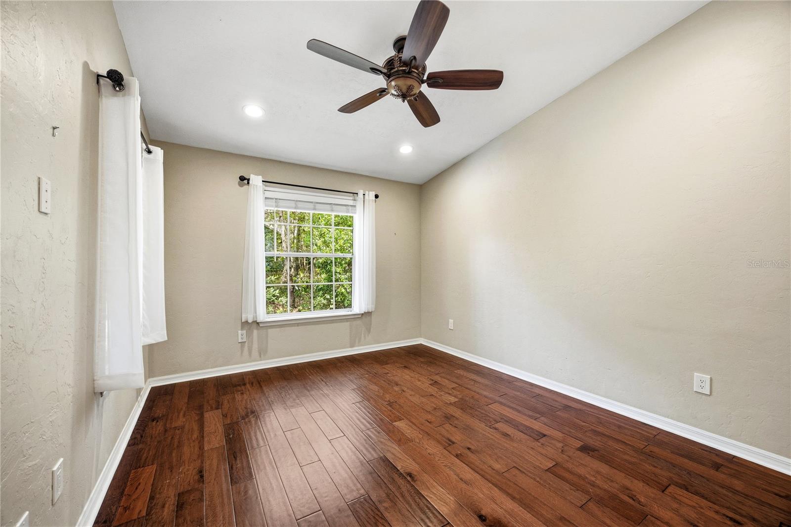 430 NW 48TH BLVD