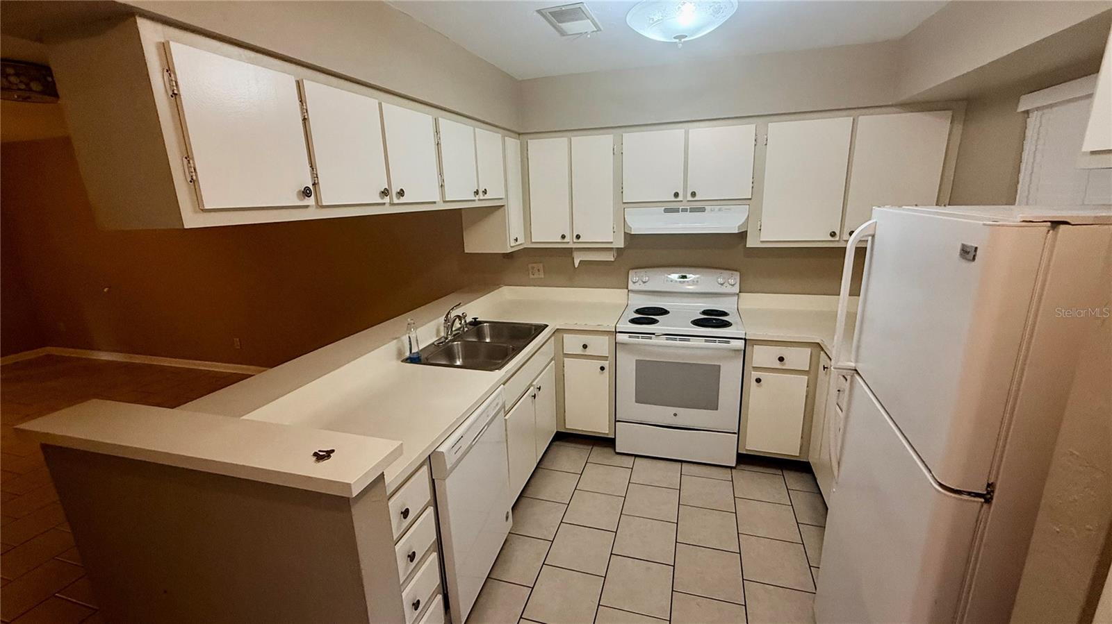 4411 SW 34TH ST #503