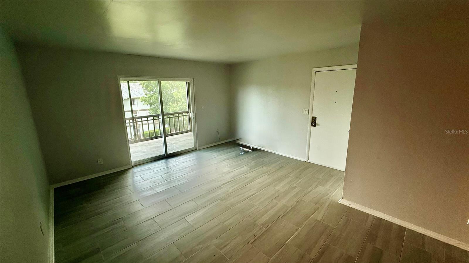 6519 W NEWBERRY RD #811
