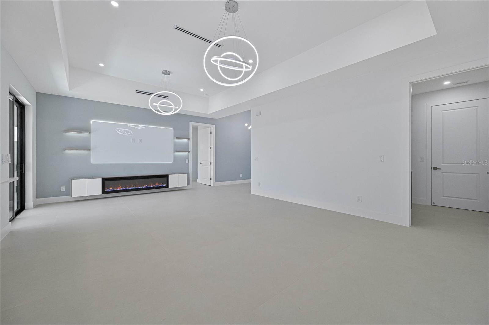 425 SW 31ST AVE
