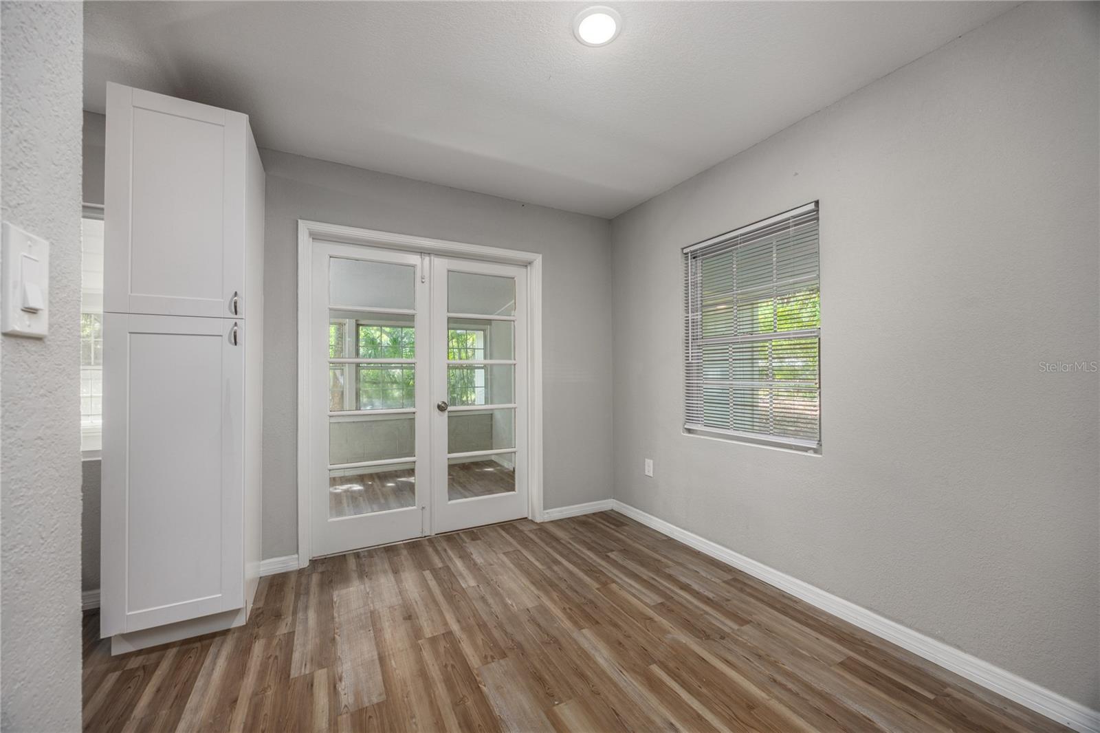 640 NW 36TH TER