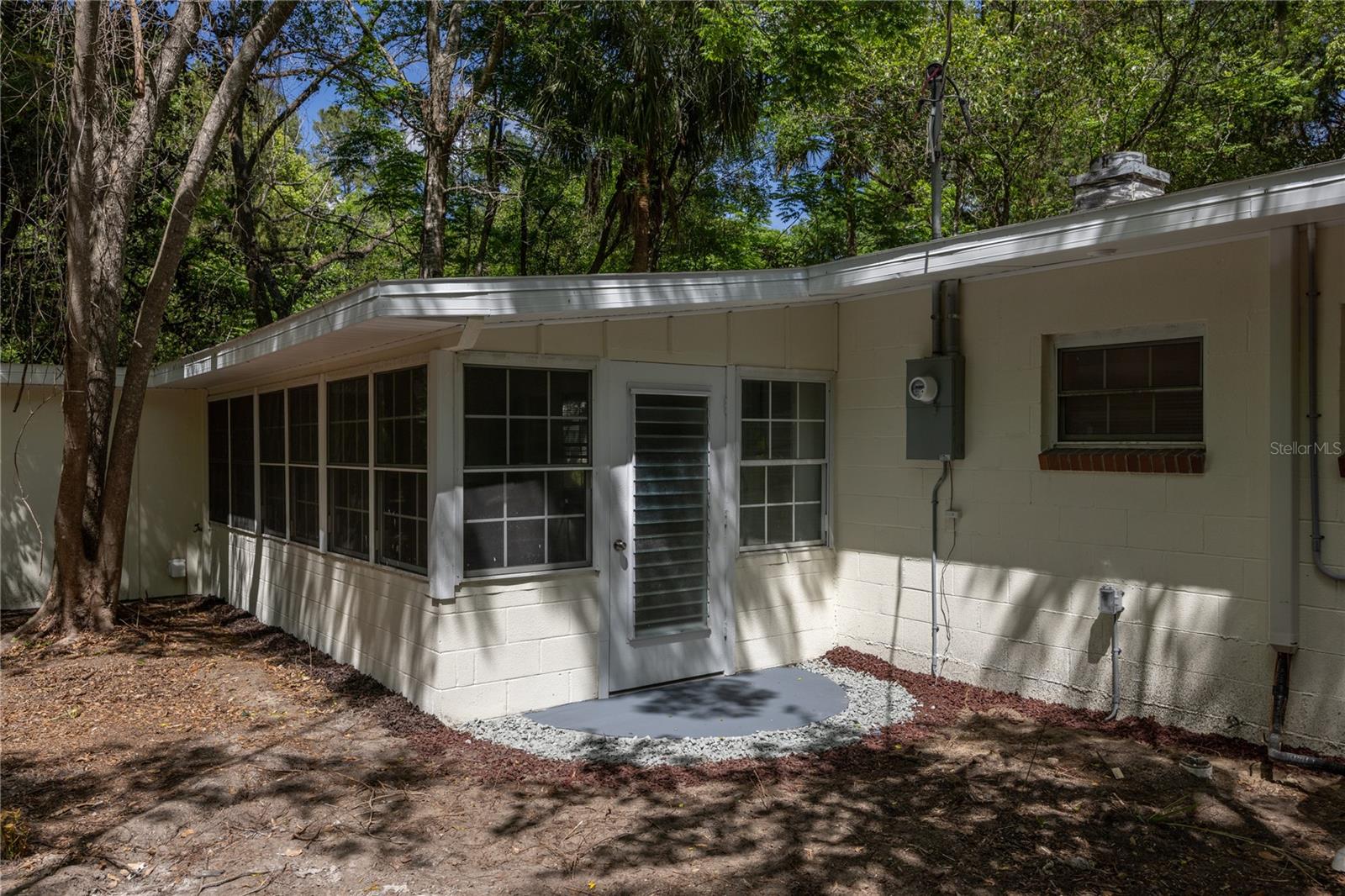 640 NW 36TH TER