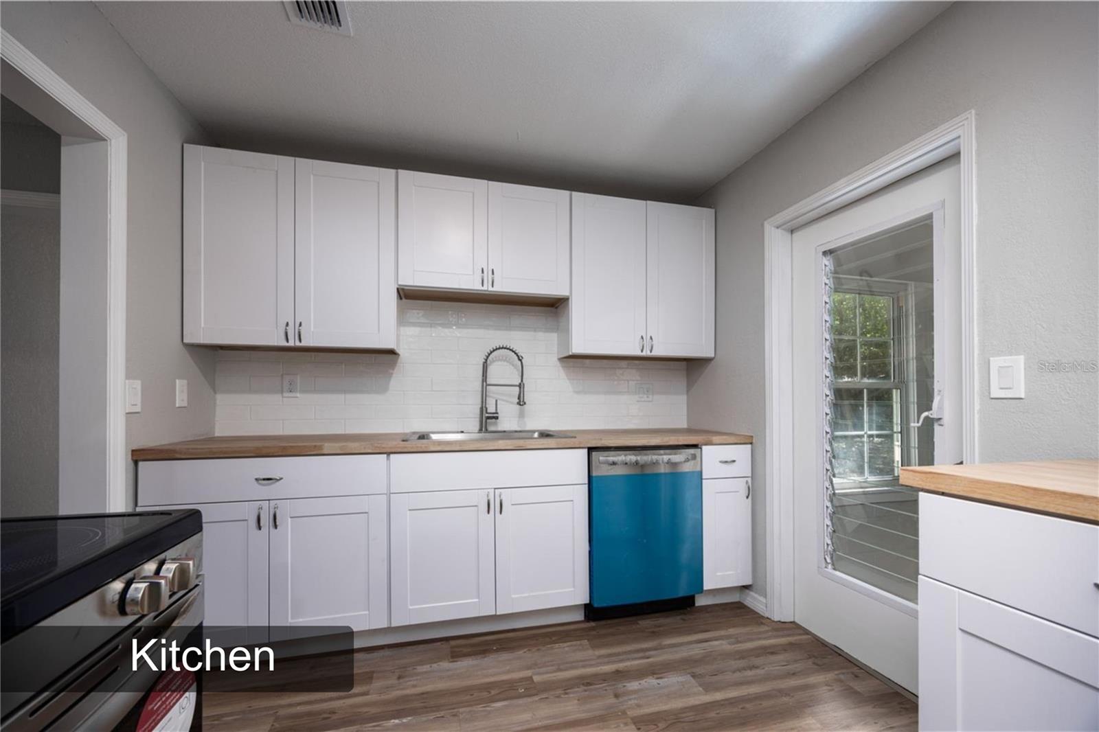 640 NW 36TH TER