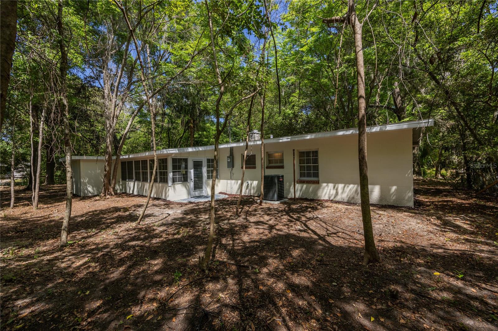640 NW 36TH TER