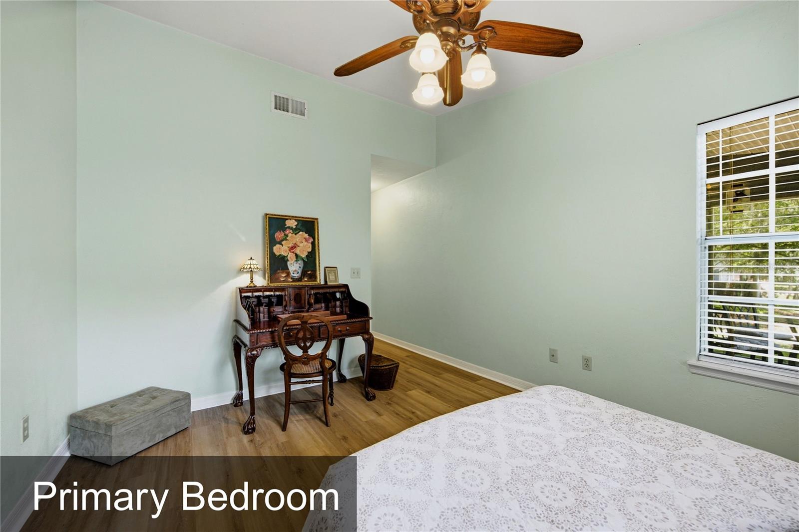 418 NW 48TH BLVD #610