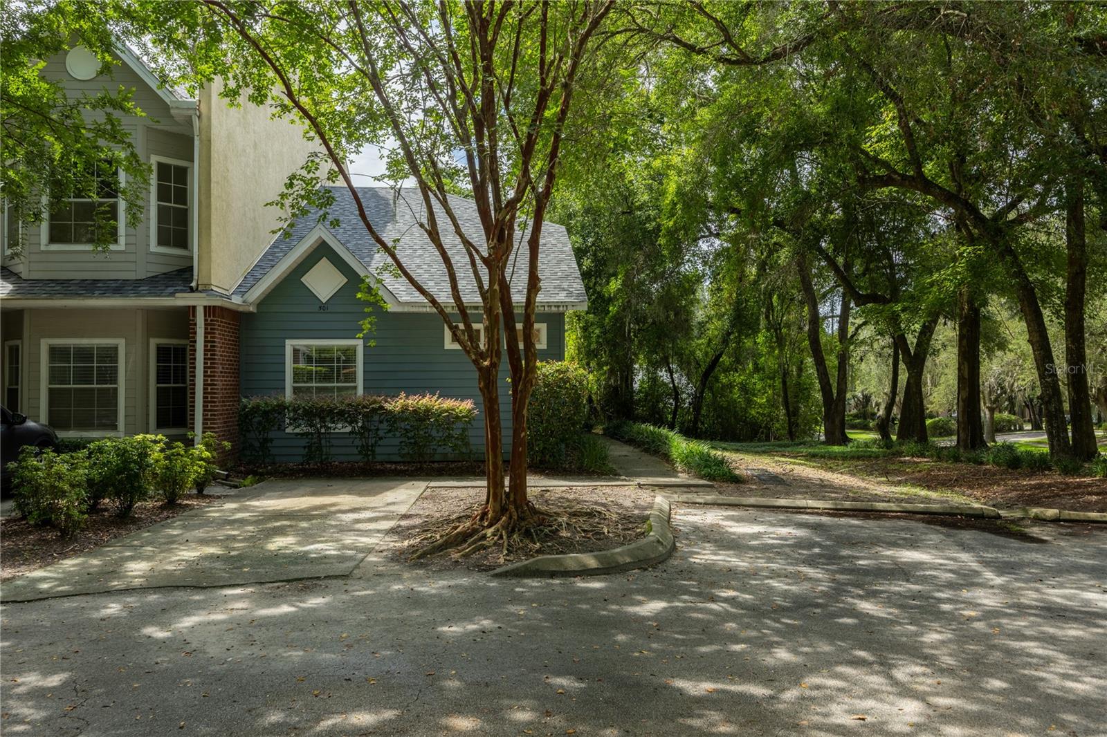 501 NW 50TH BLVD