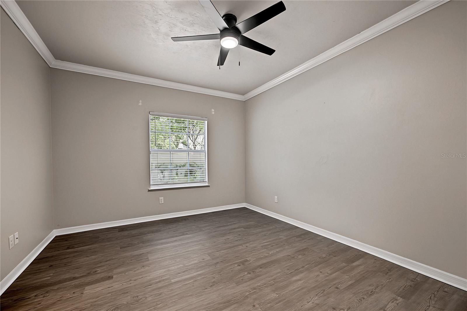 501 NW 50TH BLVD