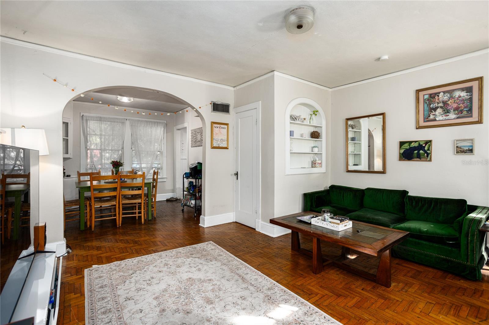 213 NE BLVD BLVD #213-215
