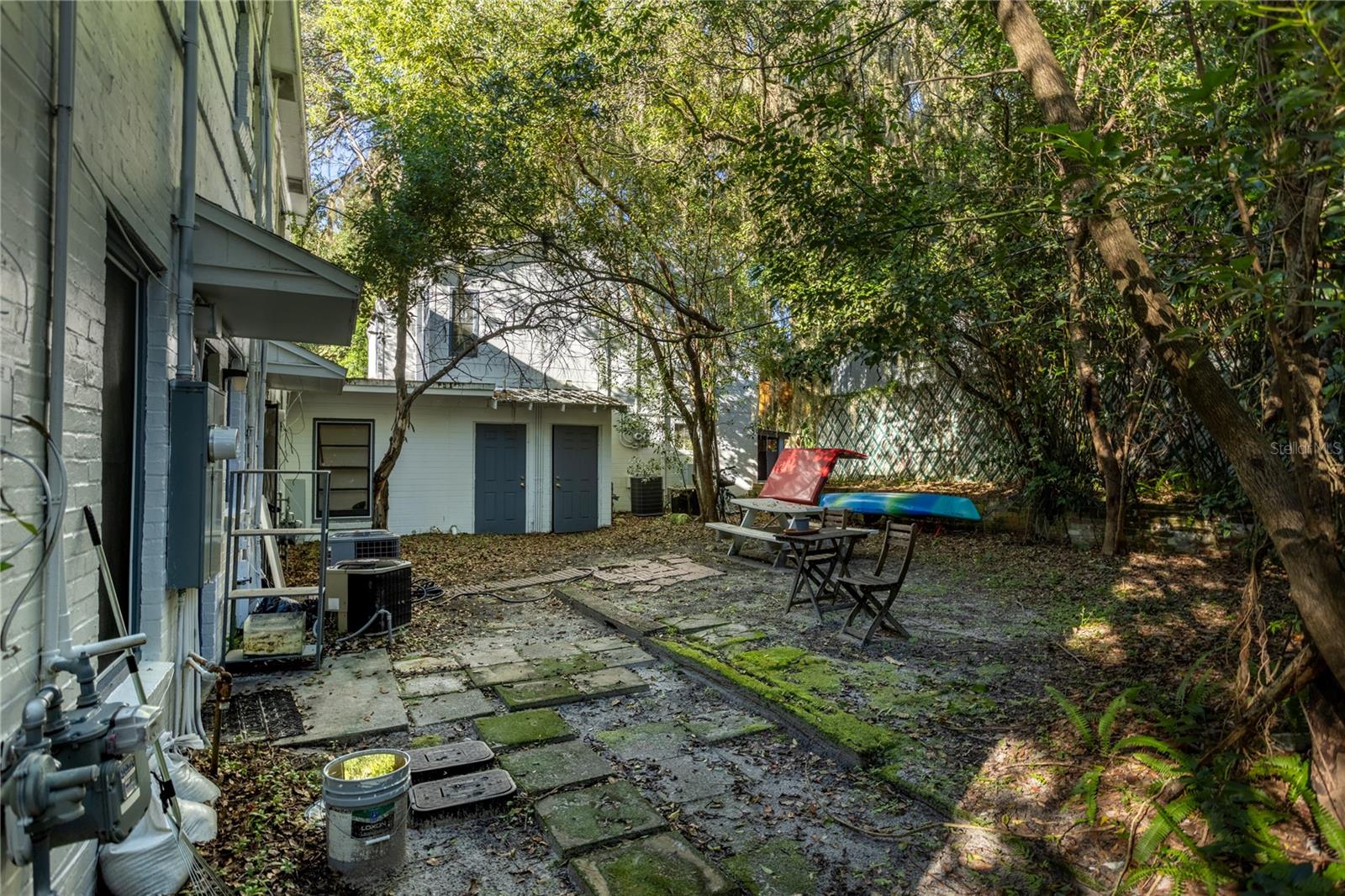 213 NE BLVD BLVD #213-215