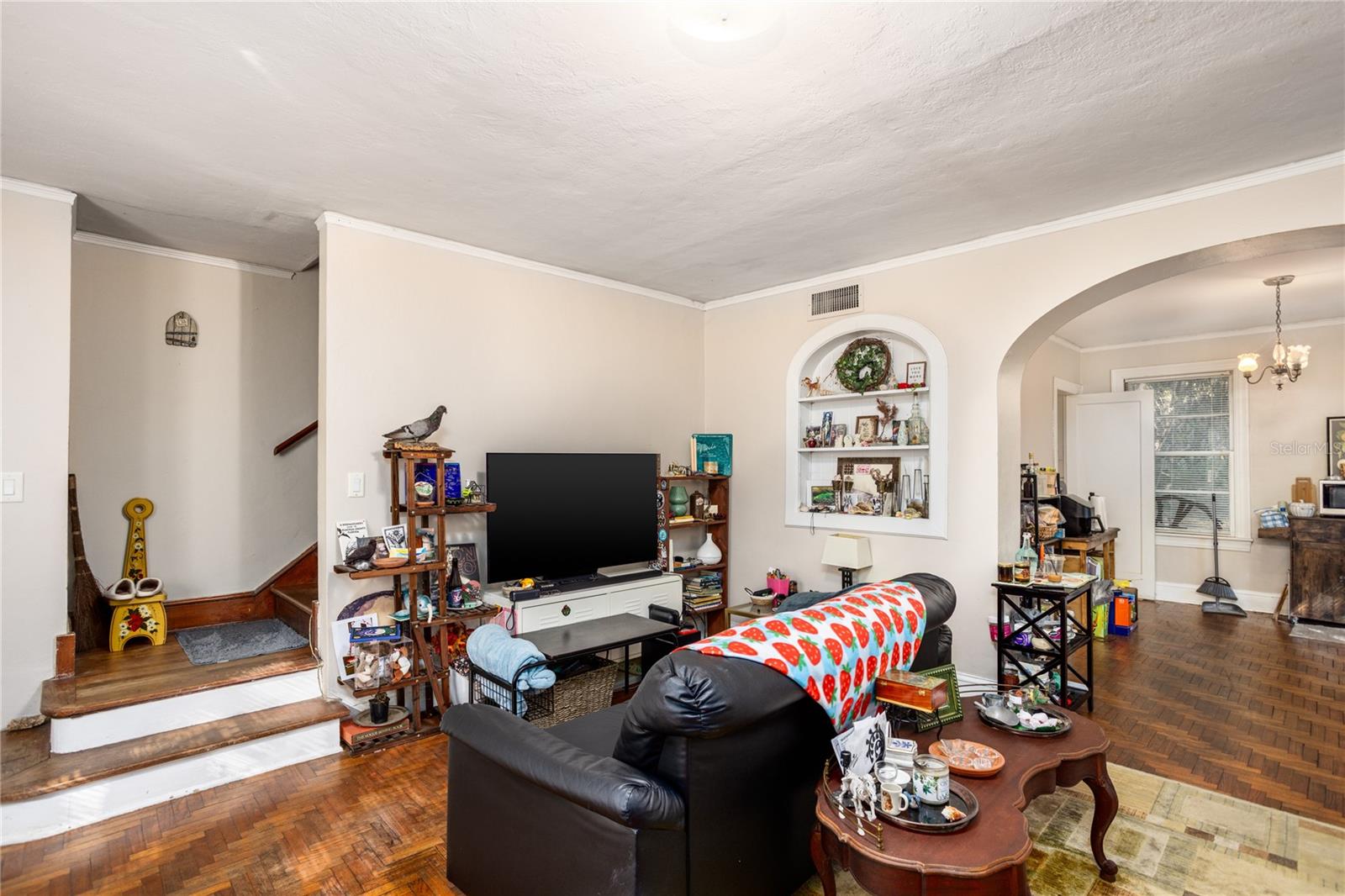 213 NE BLVD BLVD #213-215