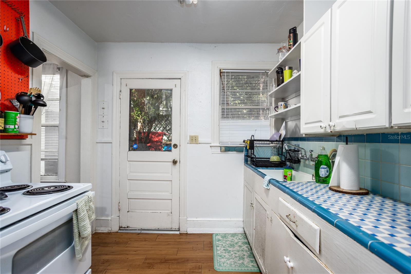 213 NE BLVD BLVD #213-215