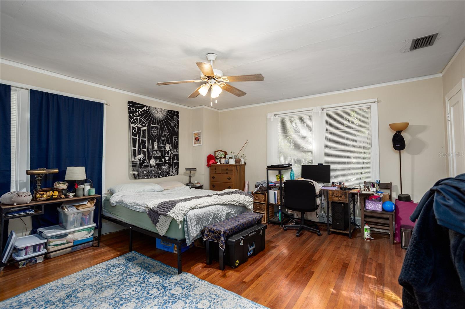 213 NE BLVD BLVD #213-215