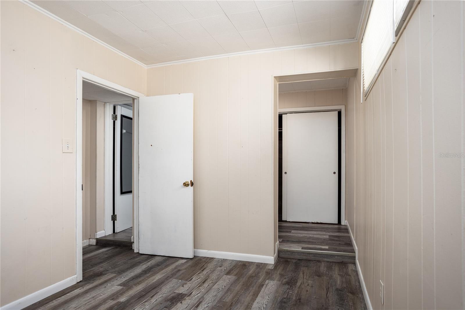 213 NE BLVD BLVD #213-215