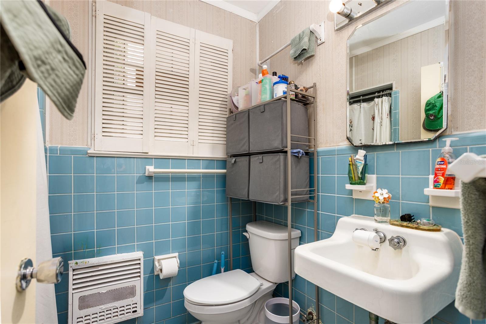 213 NE BLVD BLVD #213-215