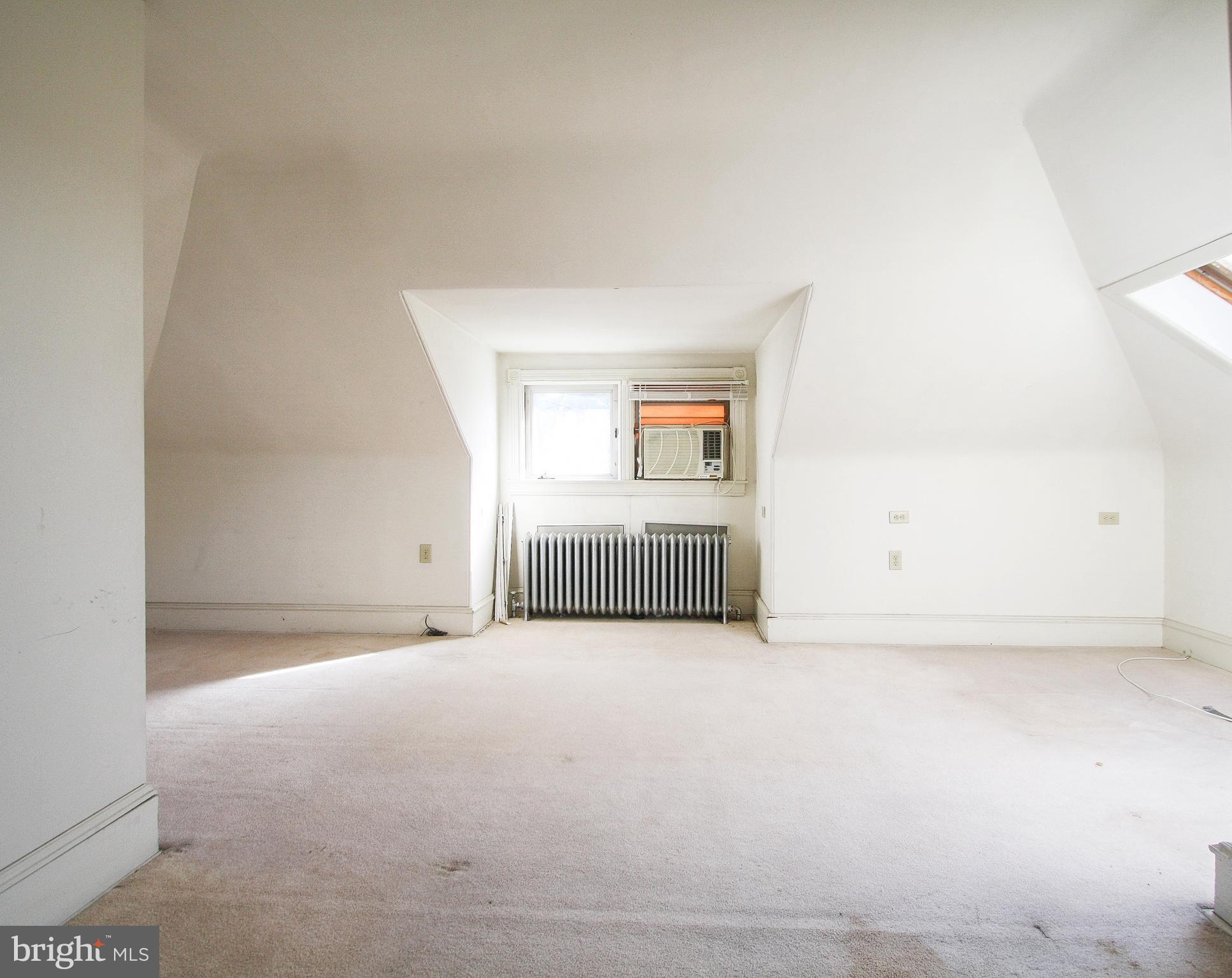 530 Folcroft Ave