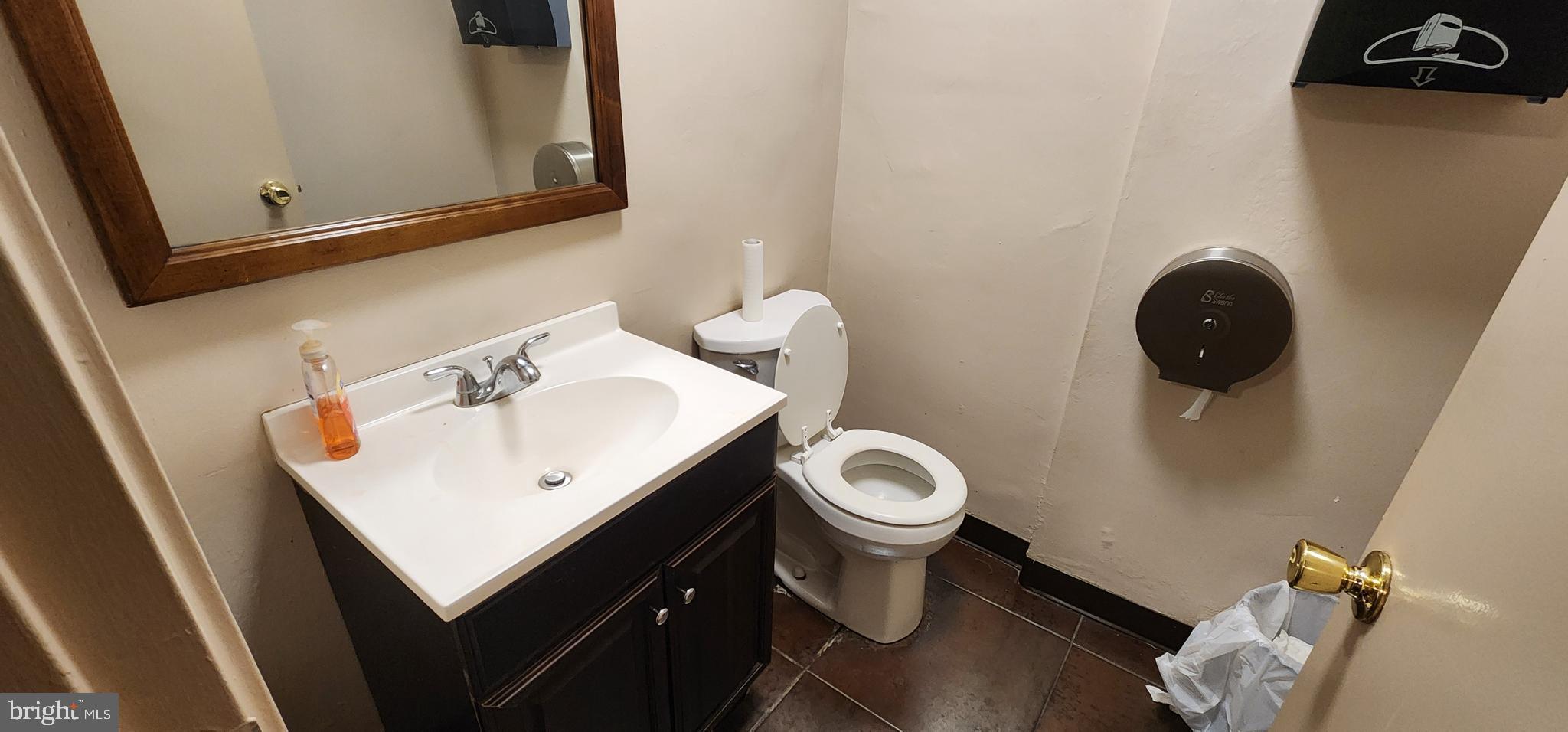 346 E Lancaster Avenue Unit: 408