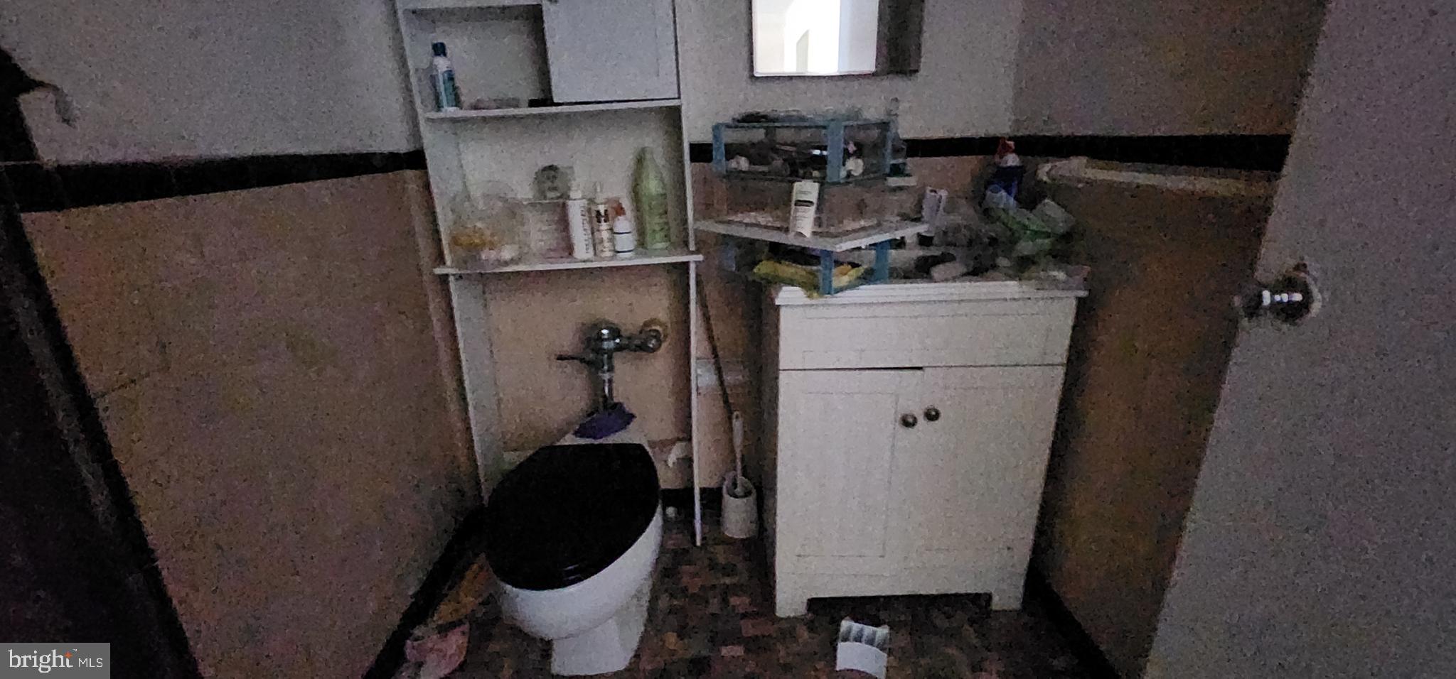 346 E Lancaster Avenue Unit: 408