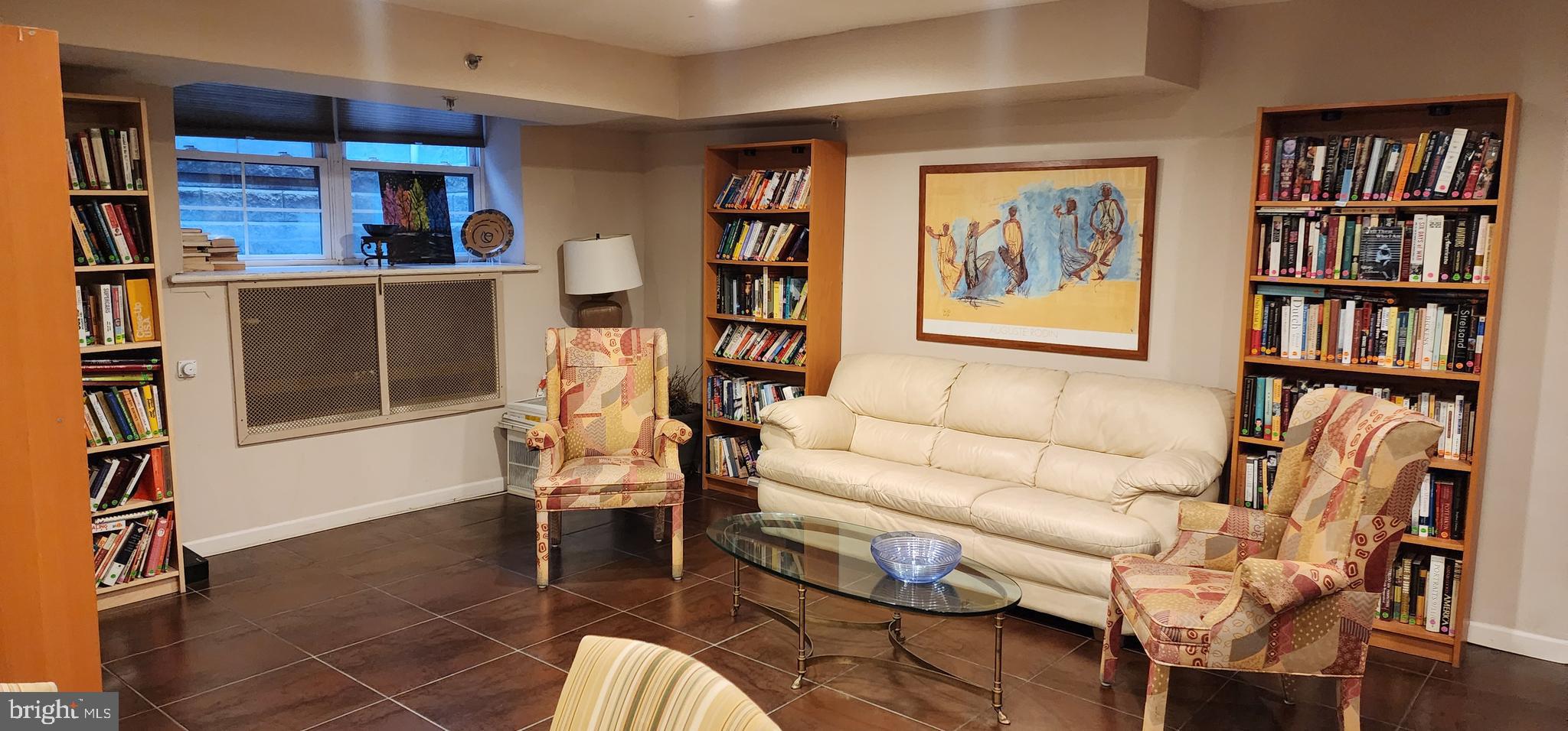 346 E Lancaster Avenue Unit: 408