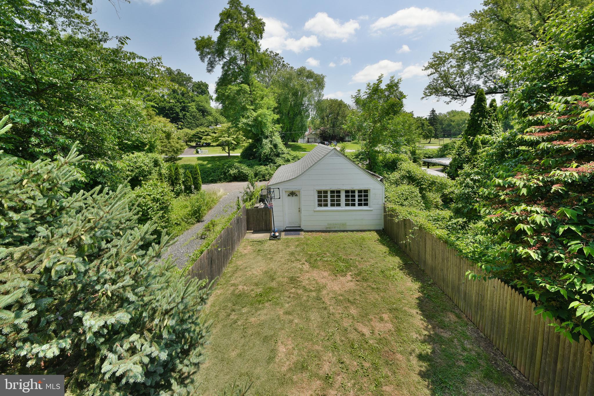 7833 Mill Rd