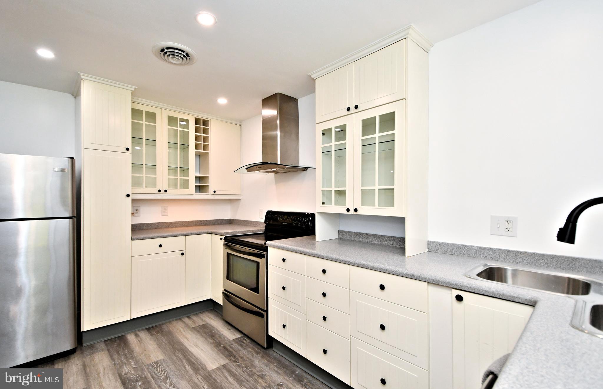 1120 Horsham Rd