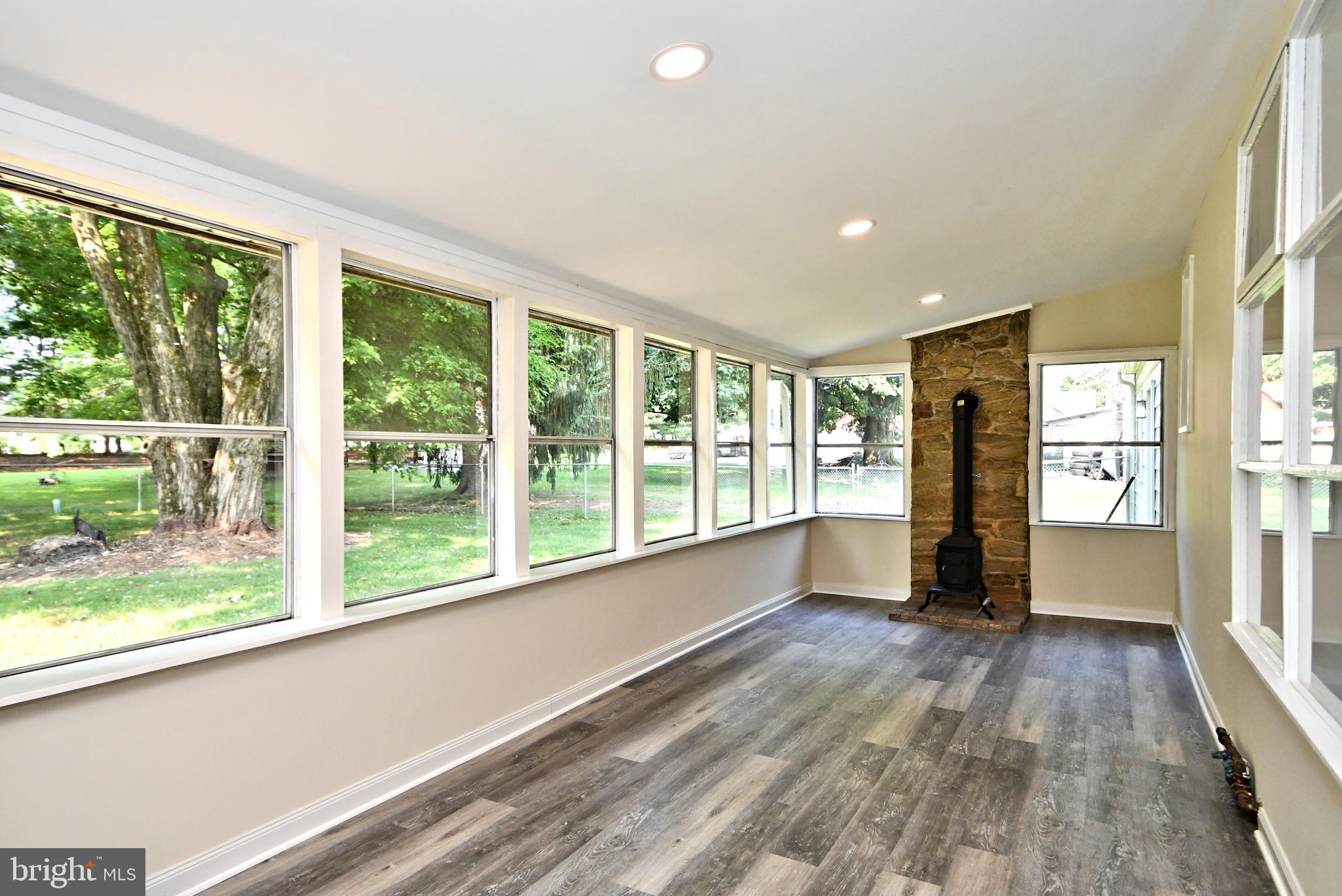 1120 Horsham Rd